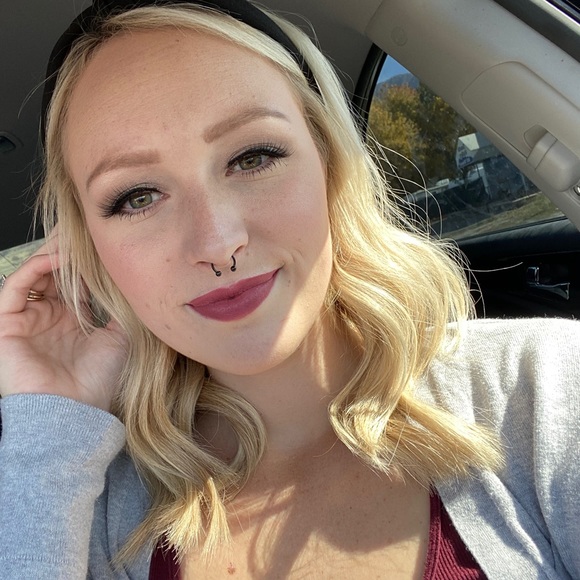 Meet your Posher, Morgan - Picture 1 of 1